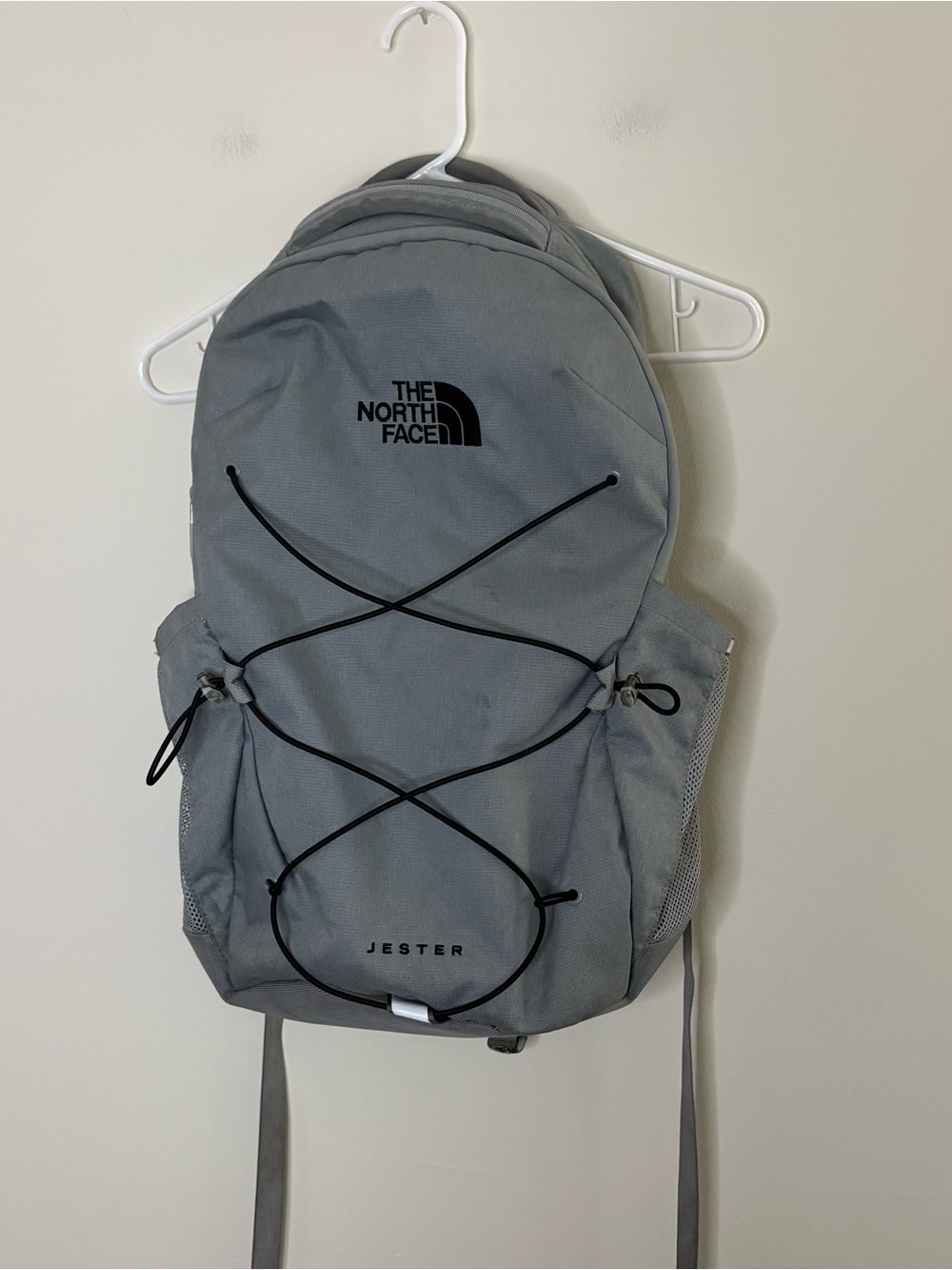 The North Face Jester Flexvent Backpack Grey Padded Shoulder Straps 2 Pocket